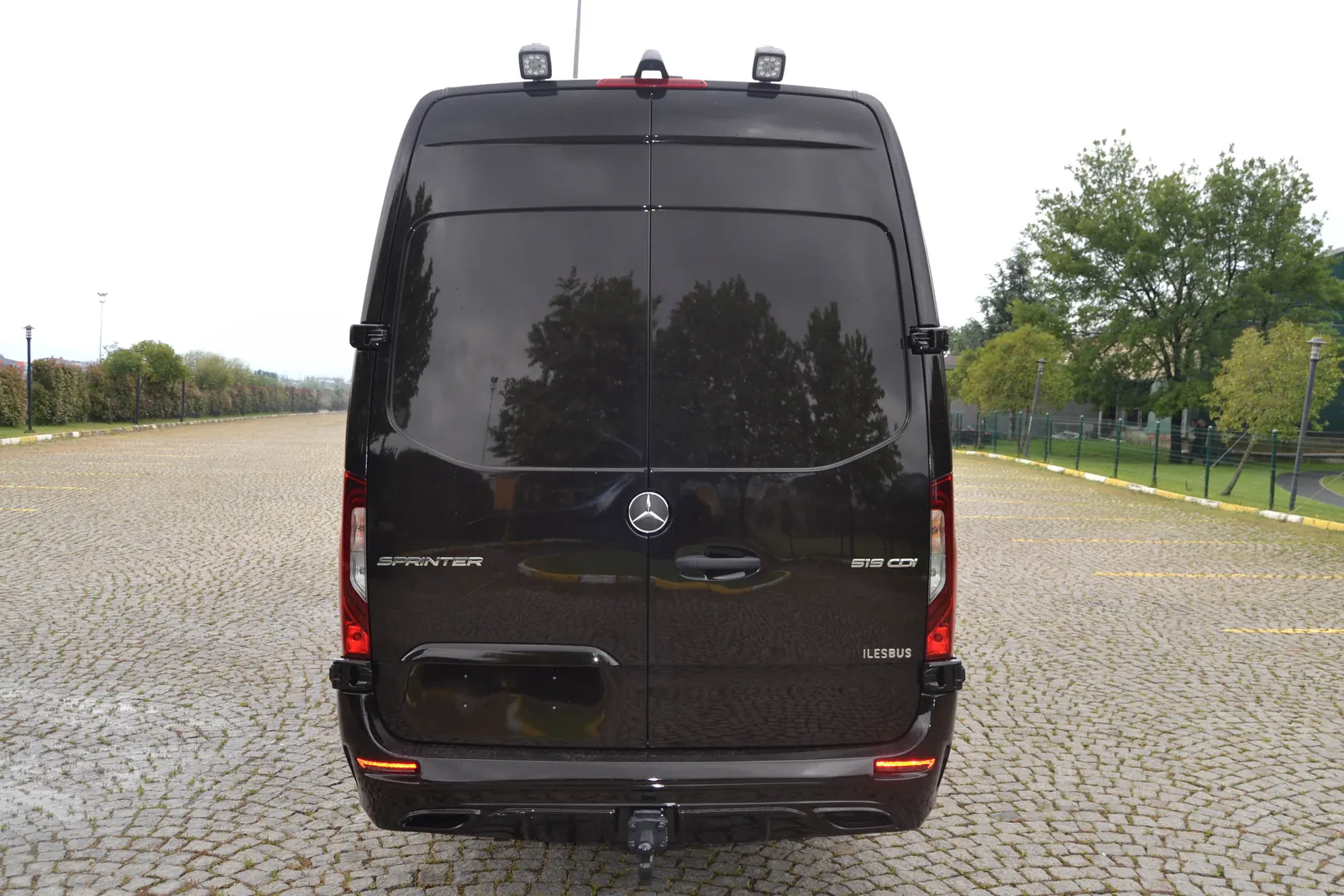 Elite vehicle, view 22 of 23