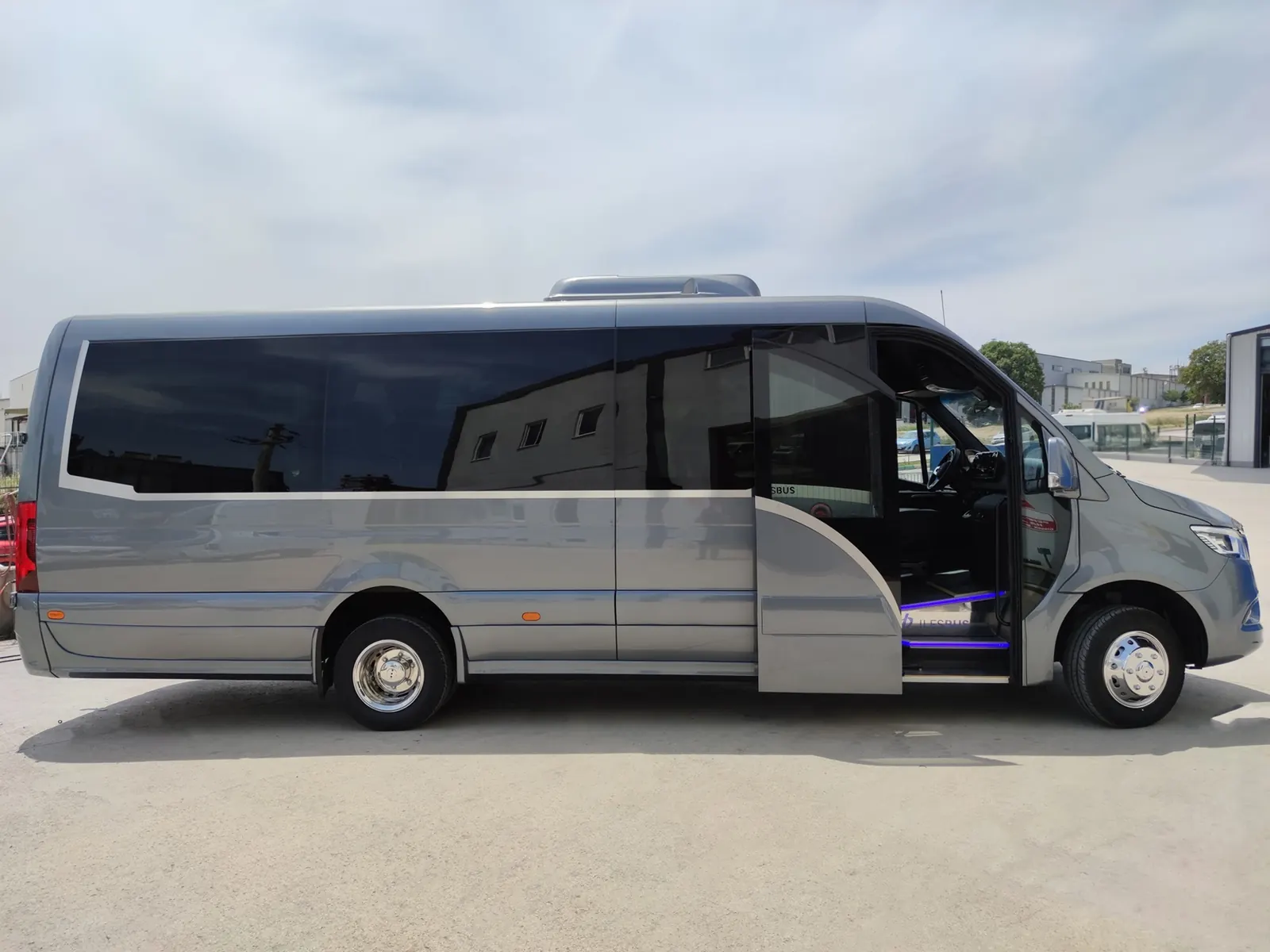 Harmony vehicle, view 10 of 53
