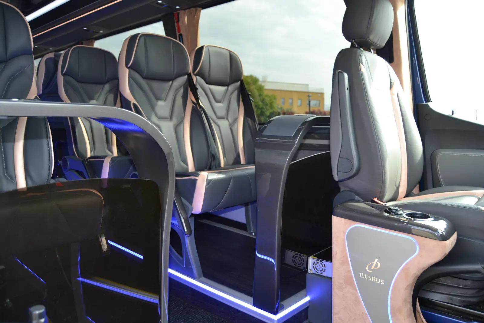 Harmony vehicle, view 34 of 53