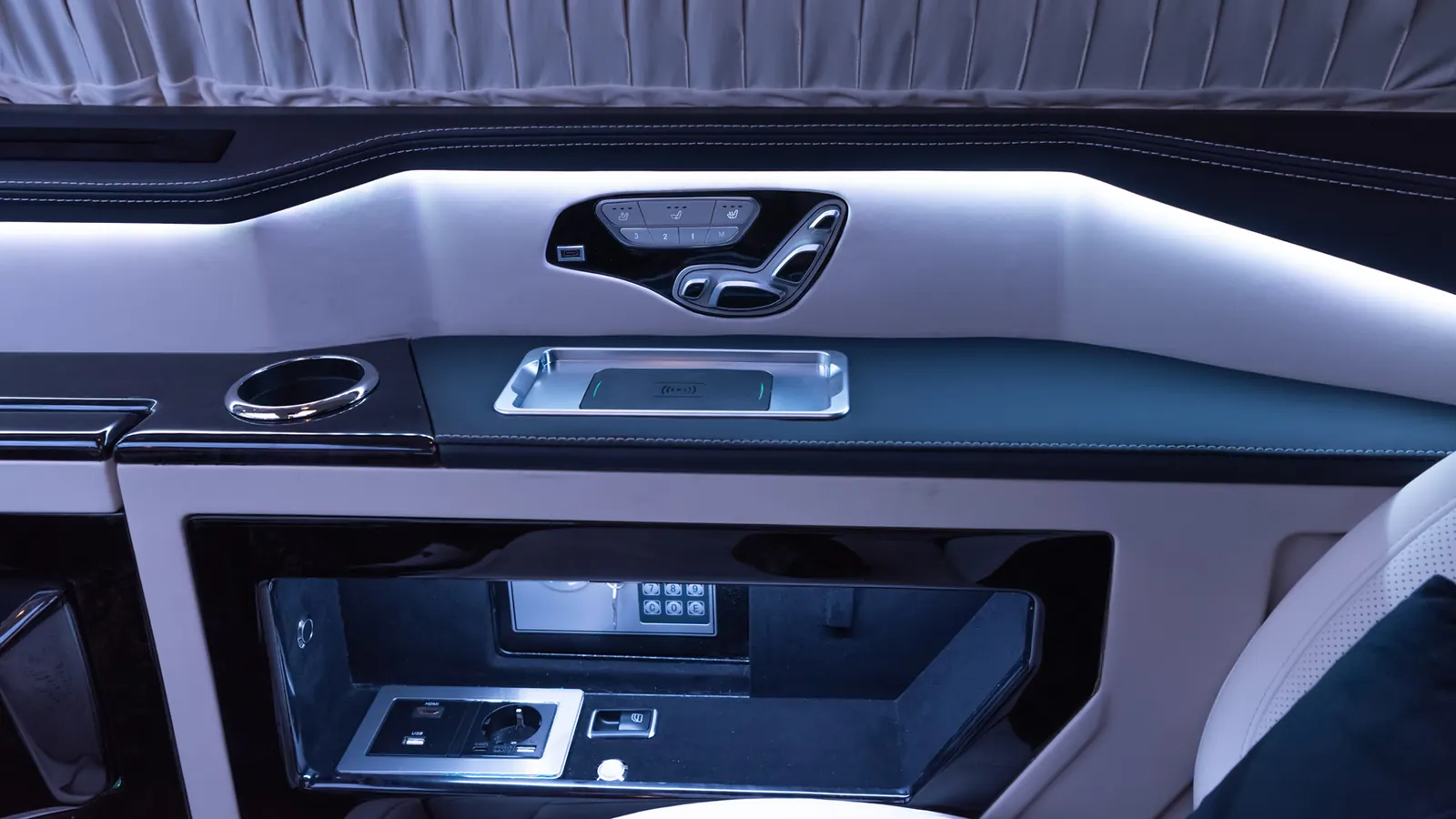 Vito VIP vehicle, view 36 of 37